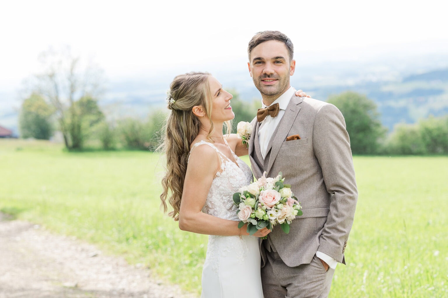 hochzeit eidenbergeralm brautpaar shooting abends 03