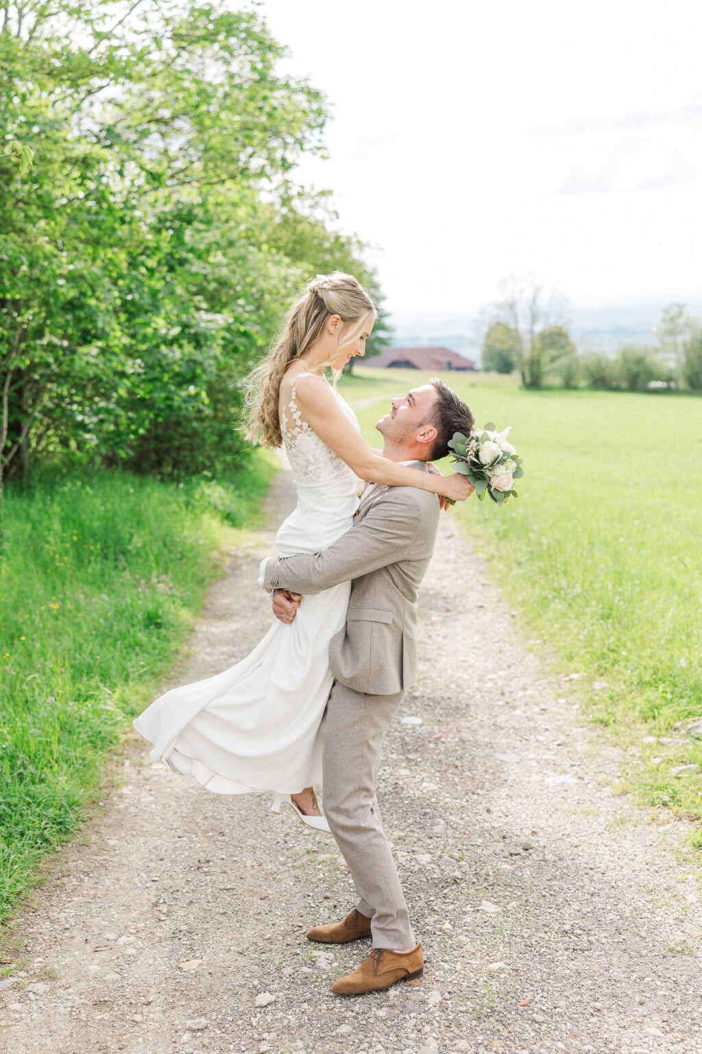 hochzeit eidenbergeralm brautpaar shooting abends 07