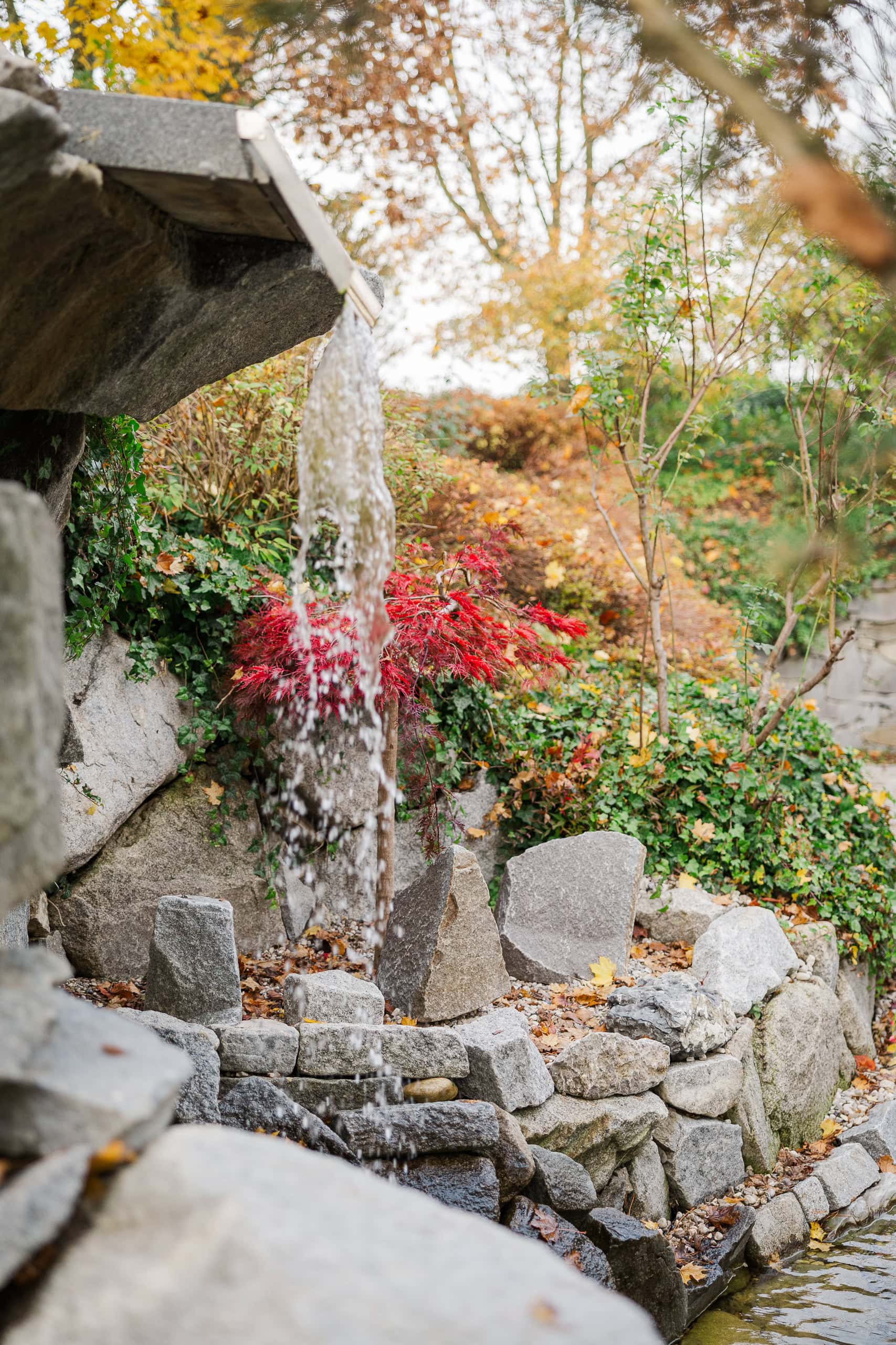 hochzeit feichthub garten wasserfall