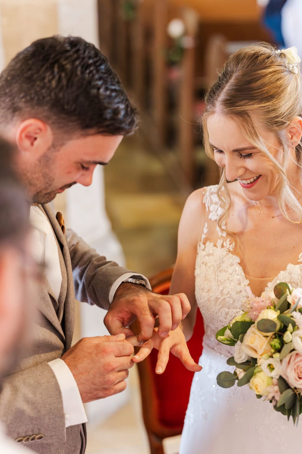 hochzeit kirche hoersching ring anstecken