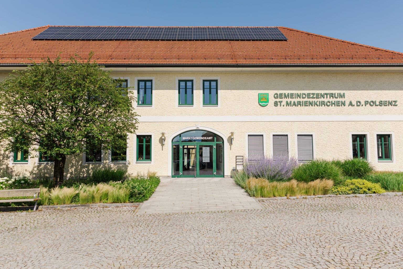 hochzeit marienkirchen standesamt aussen