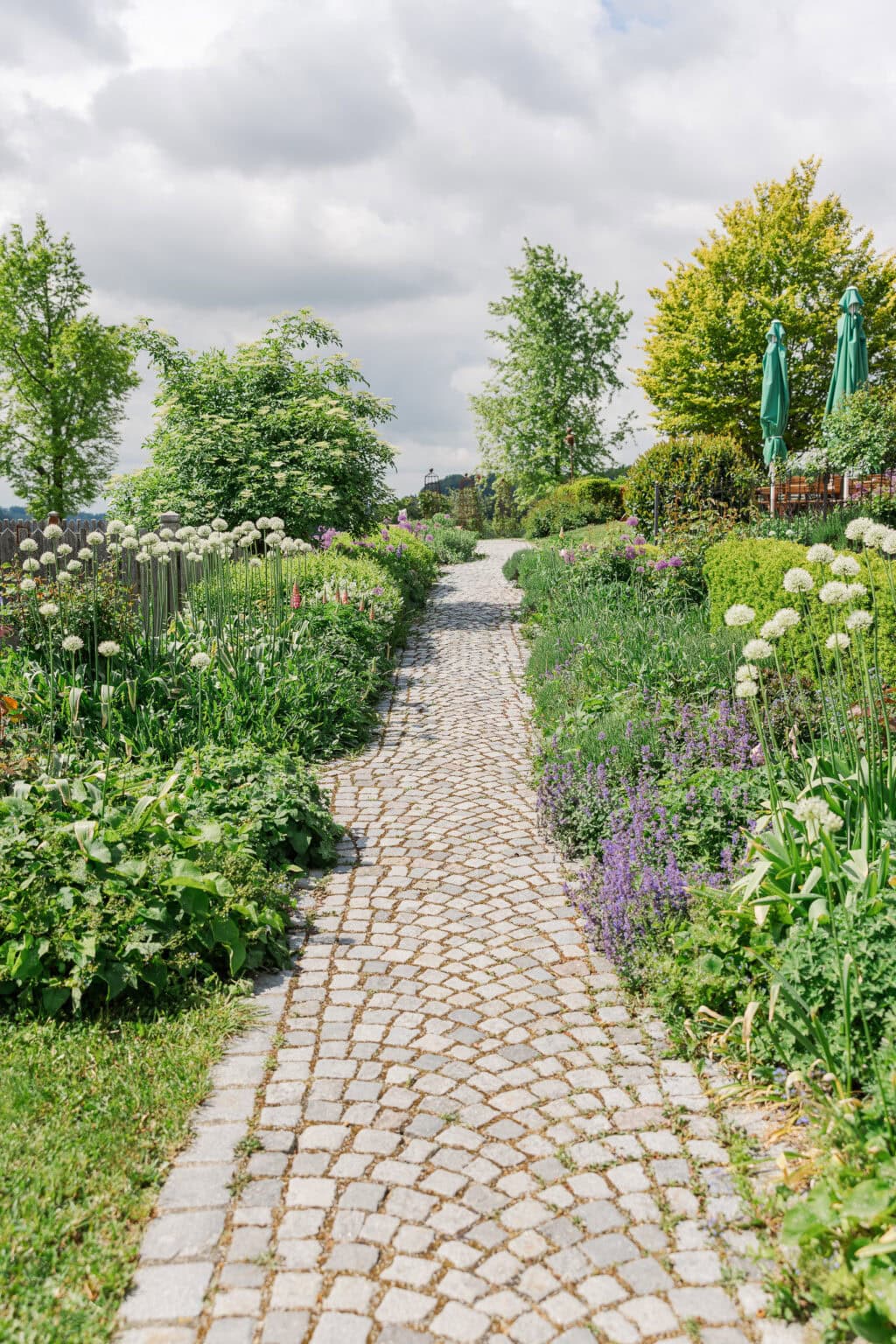 hochzeit hoamat garten weg