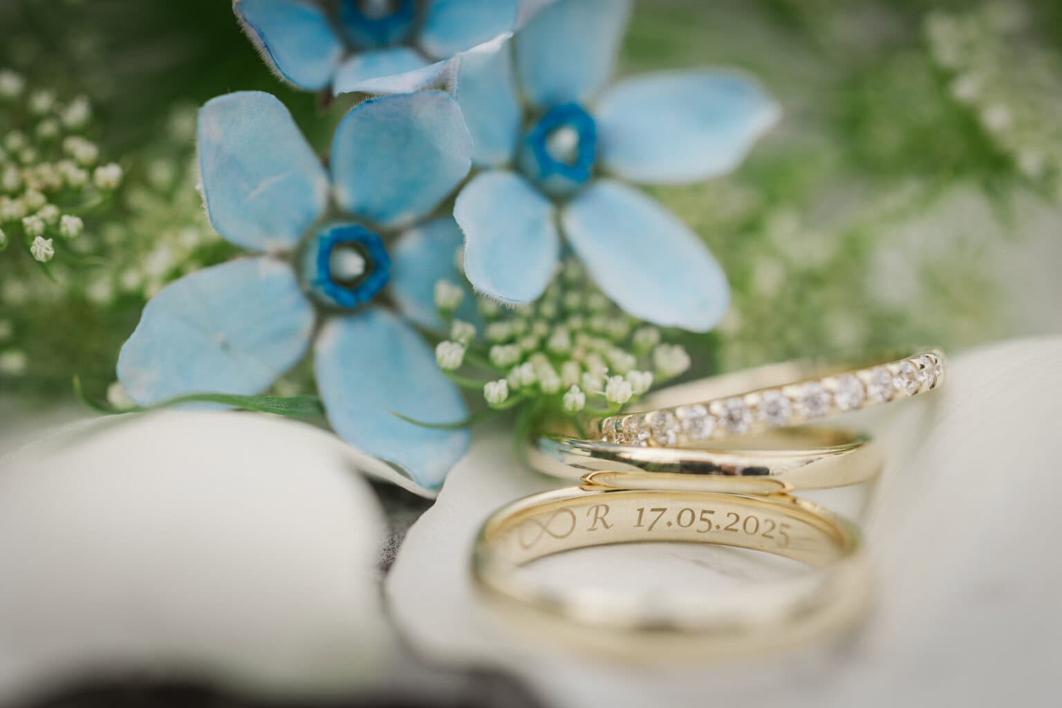 hochzeit hoamat ringe makro